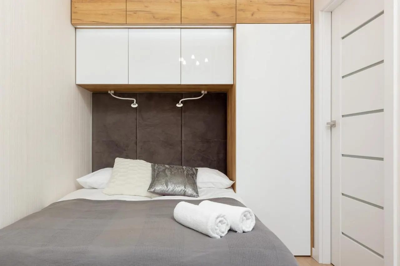Central Business District Warsaw Apartments By Noclegi Renters 0*,